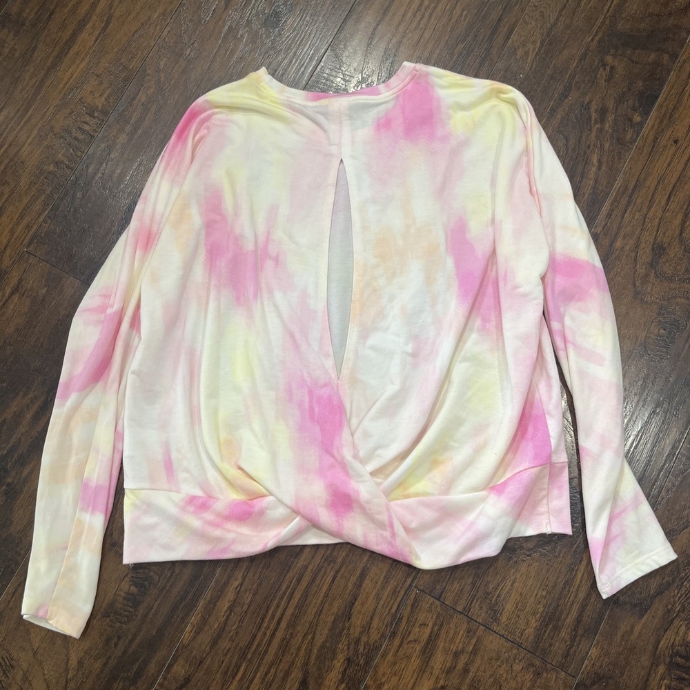 Old Navy Active Top Tie Dye Twist Back Women's Medium Lightweight Shirt Athletic